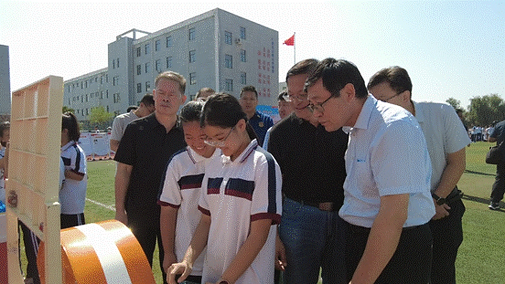 d933567075b5fb9df871014a5d4bc9a