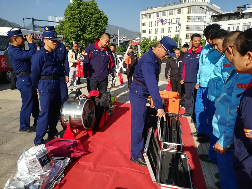 云南永平县科协开展119全国消防日科普进社区服务活动