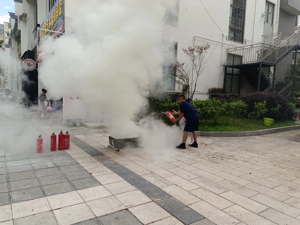 云南永平县科协到博南镇开展暑期&ldquo;校外培训机构&rdquo;消防安全培训演练科普+消防志愿服务活动