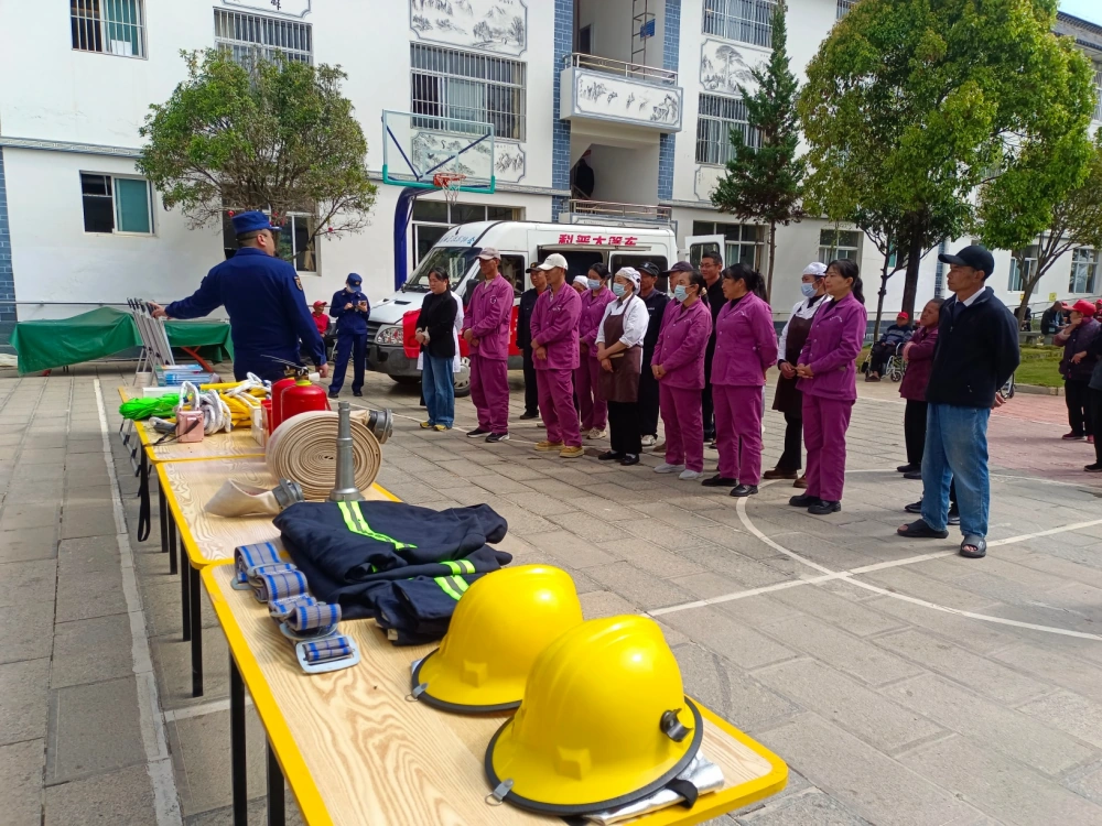 云南永平县科协到中心敬老院开展科普大篷车&ldquo;五进&rdquo;暨&ldquo;院坝课堂&rdquo;消防安全培训宣传志愿服务活动