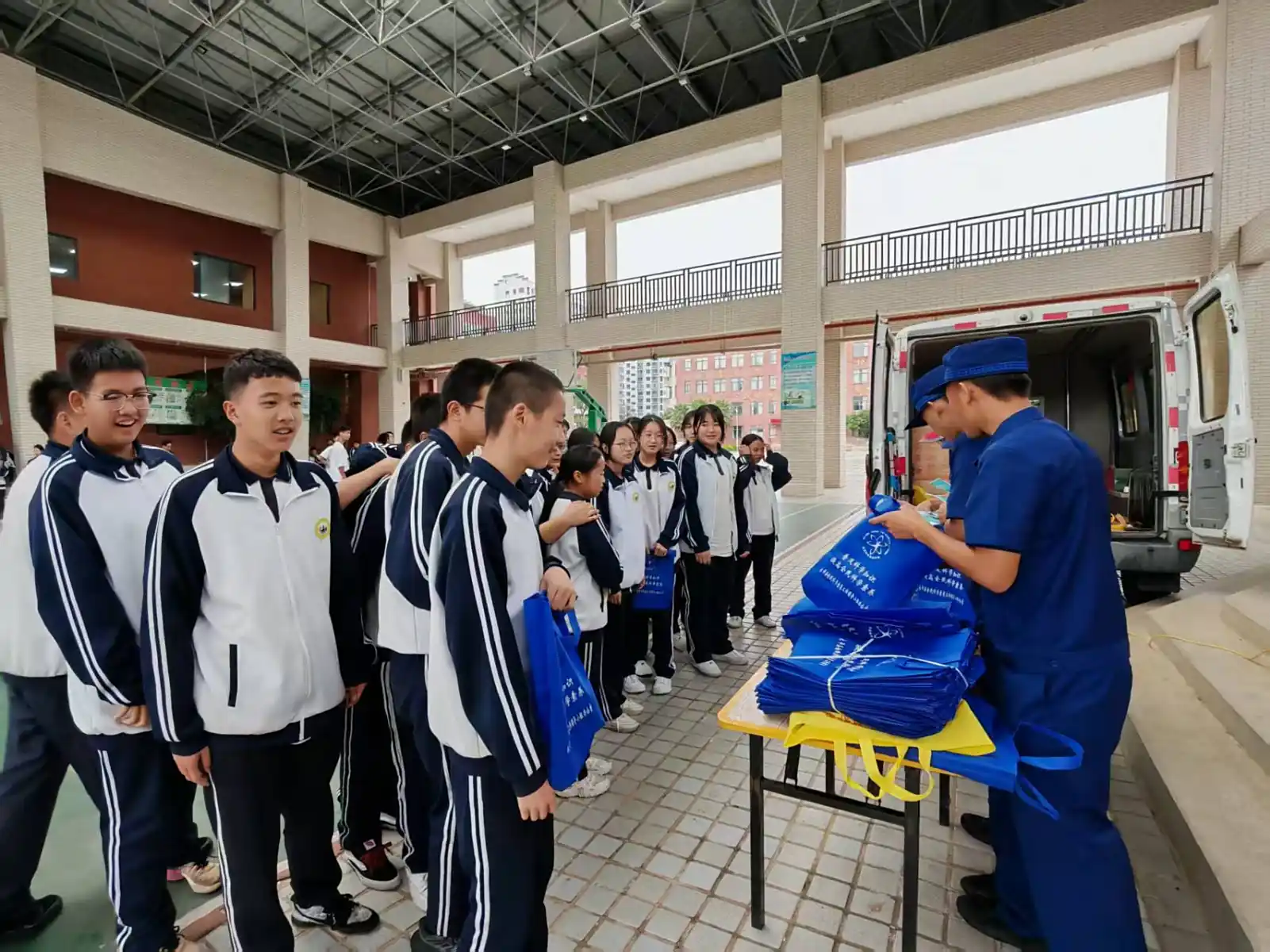 图片加载失败